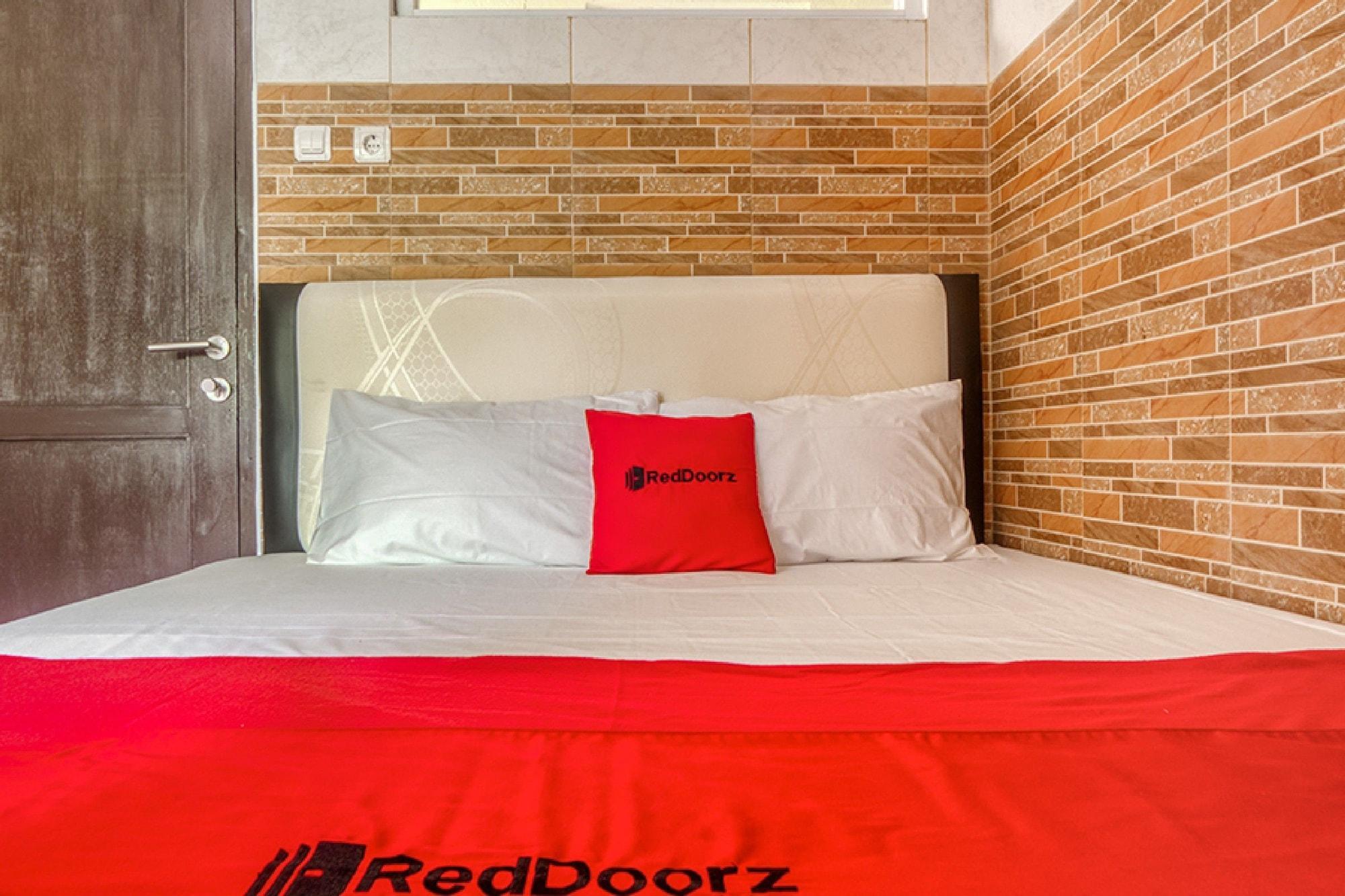 Reddoorz @ Panglima Polim 2 Hotel Jakarta Bagian luar foto