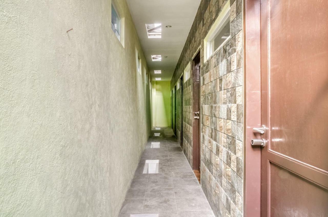 Reddoorz @ Panglima Polim 2 Hotel Jakarta Bagian luar foto